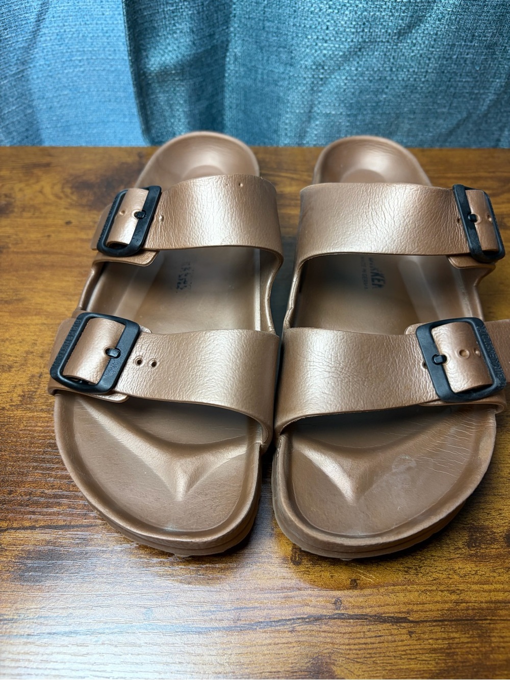 Authentic Birkenstock Arizona EVA Sandals in Metallic Copper - Picture 2 of 4
